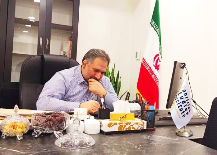 روحانی خزانه را با خزینه اشتباه گرفته بود/ اقتصاد ایران را شکننده کرد