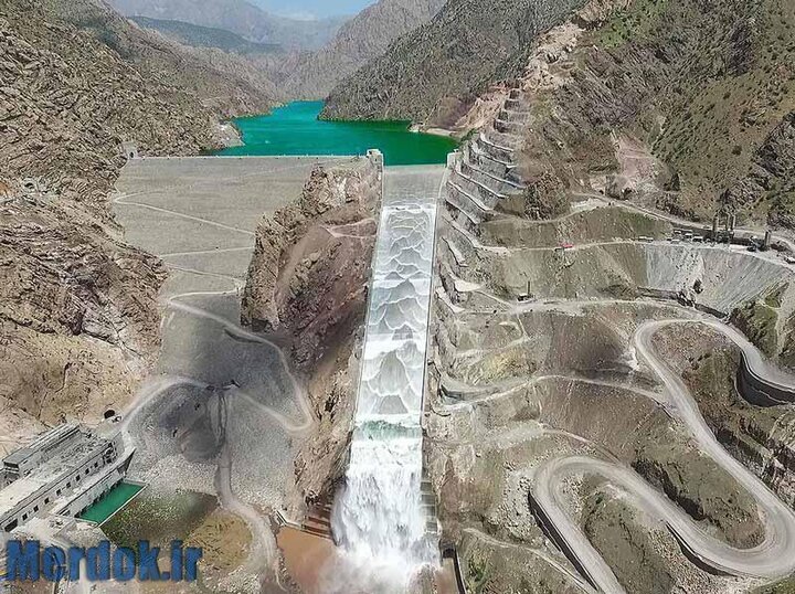 آب را بر عراقی ها می بندیم، افغانستان و ترکیه هم آب را بر روی ما می بندند!