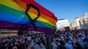 در فرانسه تغییر جنسیت جرم و همجنس‌ بازی قانونی شد!