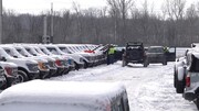 هزاران خودرو زیر برف و باران در پارکینگ ها منتظر ریزتراشه