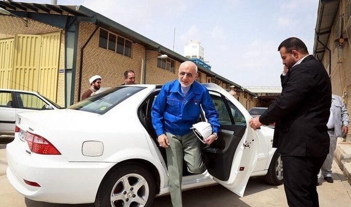 تلاش نافرجام دیوانگان برای خرید سهام ایران خودرو و سایپا! تلاش نافرجام دیوانگان برای خرید سهام ایران خودرو و سایپا!