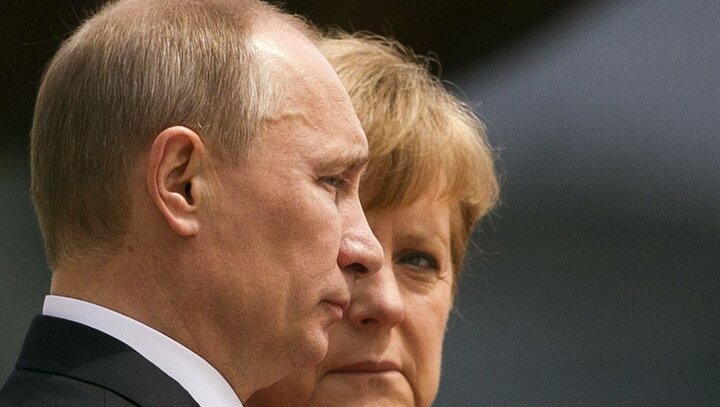 آیا آنگلا مرکل باعث چرخش سیاست آلمان به سوی روسیه و گسست از آمریکا می شود؟