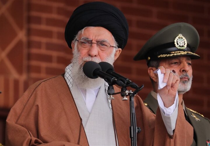 رهبر معظم انقلاب: بهصراحت میگویم اغتشاش طراحی آمریکا و حقوقبگیرانش است/ جامعه هنری و ورزشی ما سالم است/ برای دختر جوان دل ما سوخت
 رهبر معظم انقلاب: بهصراحت میگویم اغتشاش طراحی آمریکا و حقوقبگیرانش است/ جامعه هنری و ورزشی ما سالم است/ برای دختر جوان دل ما سوخت