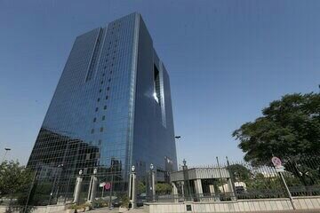 دلالی دلار با سیاستهای جدید ارزی بانک مرکزی بی معنا میشود دلالی دلار با سیاستهای جدید ارزی بانک مرکزی بی معنا میشود