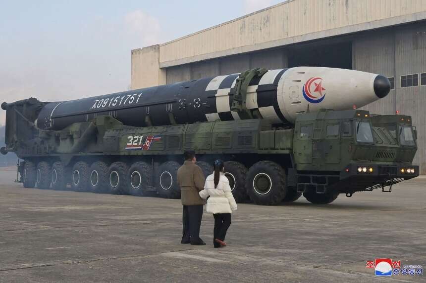 توپ پر کره شمالی در برابر تهدید آمریکا