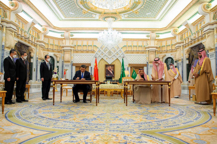 چین و دوراهی ایران و عربستان