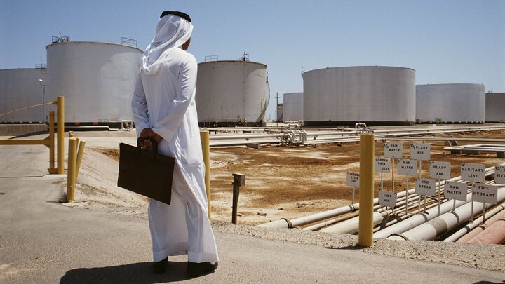 کاهش تولید نفت باعث افزایش درآمد عربستان شد