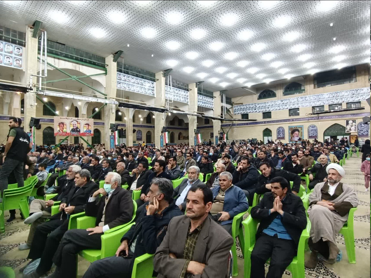 شهدا، نخبگان سرزمین ما بودند