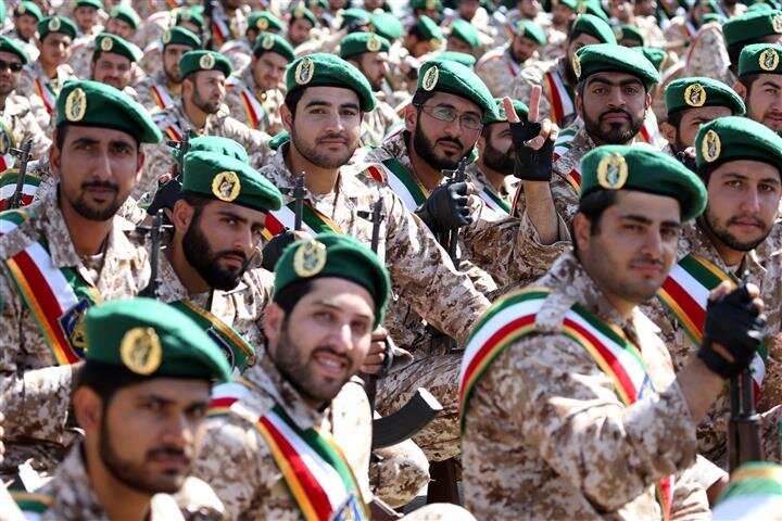 همه آن چیزی که لازم است درباره احتساب ایام سربازی بهعنوان سابقه بیمه بدانید همه آن چیزی که لازم است درباره احتساب ایام سربازی بهعنوان سابقه بیمه بدانید