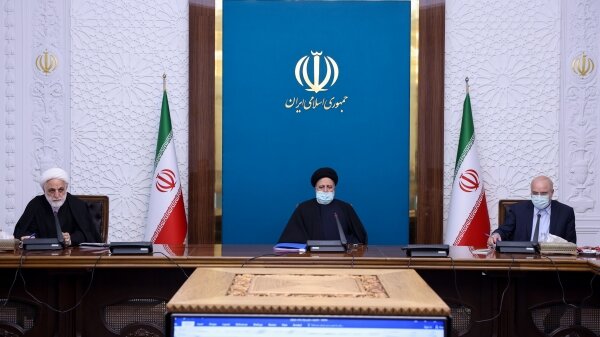 تصویب اختیارات درخواست شده از سوی بانک مرکزی برای مدیریت بازار ارز و کنترل تورم تصویب اختیارات درخواست شده از سوی بانک مرکزی برای مدیریت بازار ارز و کنترل تورم