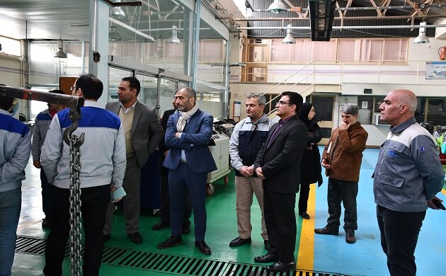 افتتاح کارگاه تخصصی آموزش محصولات شرکت خدمات و تجارت بم خودرو با حضور دکتر تکیزاده افتتاح کارگاه تخصصی آموزش محصولات شرکت خدمات و تجارت بم خودرو با حضور دکتر تکیزاده