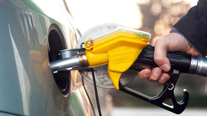 مصرف بنزین تا پایان سال به ۱۲۰ میلیون لیتر در روز می‌رسد