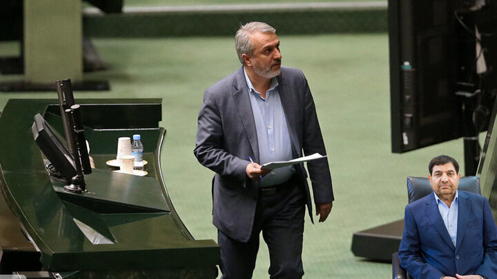 وزیری که به قیمت سقوط و حذف از کابینه اجازه ارزانی نمیدهد!
 وزیری که به قیمت سقوط و حذف از کابینه اجازه ارزانی نمیدهد!