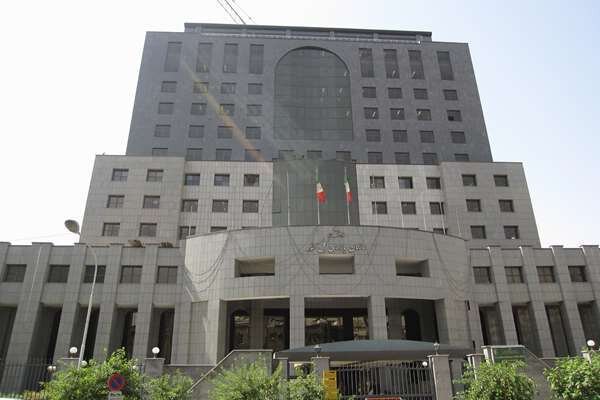 هشدار به بانک ها: سریعا اموال مازاد خود را واگذار کنید/ با متخلفان در هر سطحی برخورد میشود هشدار به بانک ها: سریعا اموال مازاد خود را واگذار کنید/ با متخلفان در هر سطحی برخورد میشود