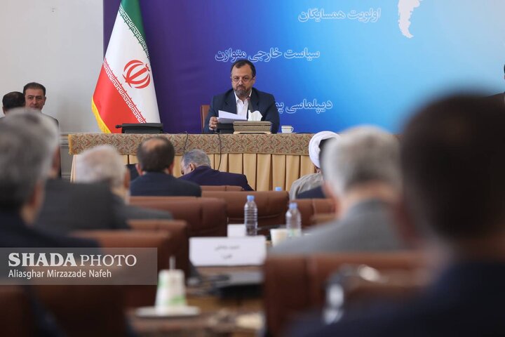 6 میلیارد و 51 میلیون دلار حجم سرمایه گذاری خارجی در دولت سیزدهم 6 میلیارد و 51 میلیون دلار حجم سرمایه گذاری خارجی در دولت سیزدهم