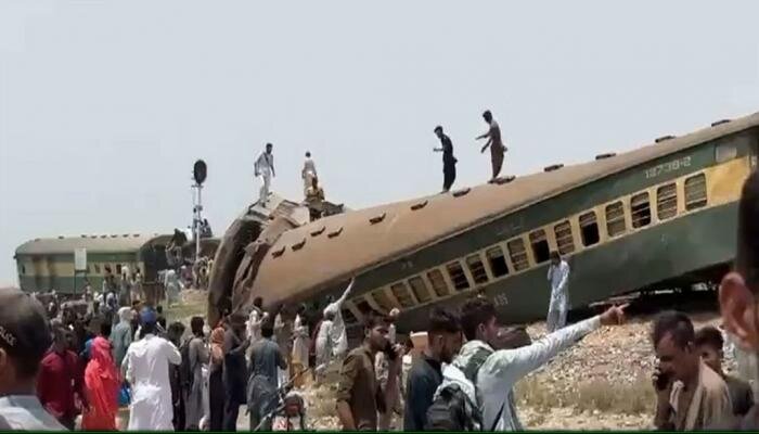 دست‌کم ۳۰ کشته و ۱۰۰ زخمی در اثر خروج قطار از ریل در پاکستان