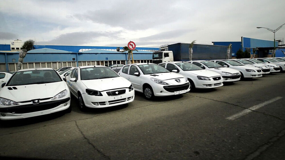 منافع شخصی بر منافع مردم در مورد خودرو اولویت دارد