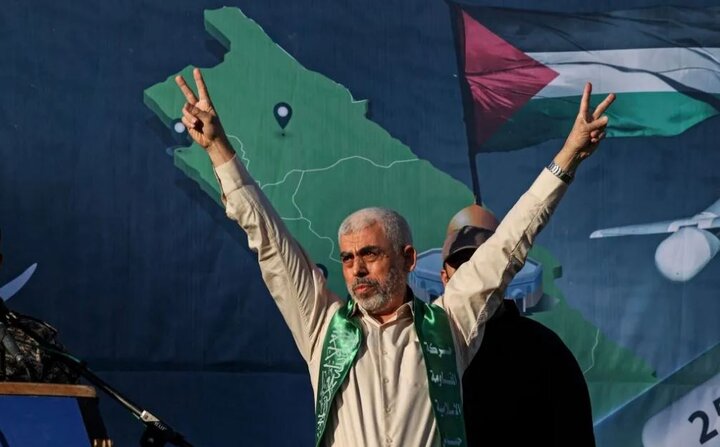 عطوان: السنوار باید بر کرسی فلسطین تکیه می‌زد