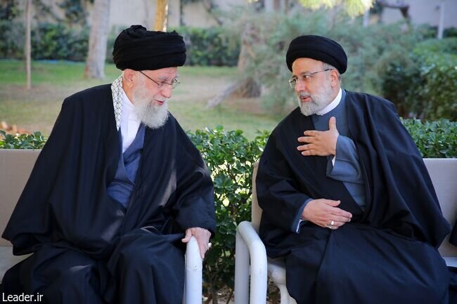 اعلام ۵ روز عزای عمومی از سوی رهبر انقلاب اسلامی اعلام ۵ روز عزای عمومی از سوی رهبر انقلاب اسلامی