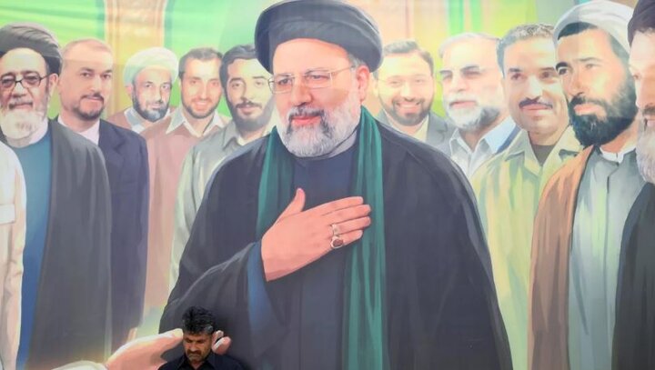 چرا تئوری توطئه سقوط بالگرد رئیسی مطرح می شود؟
 چرا تئوری توطئه سقوط بالگرد رئیسی مطرح می شود؟