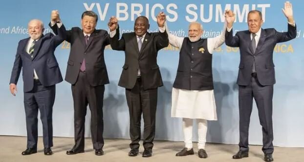 تحلیل «جفری ساکس»؛ از اسلحله دلار و بریکس تا جنگ با چین