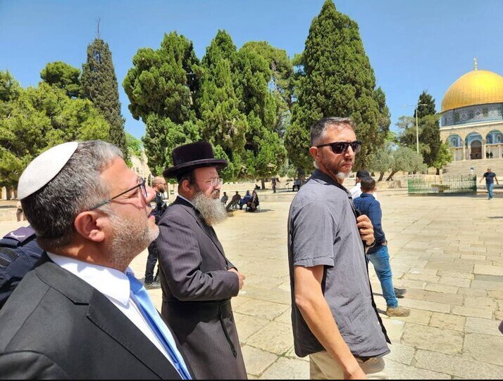 پشت پرده پروژه یهودیسازی قدس و مسجدالاقصی/سکوت و همدستی سران عرب
 پشت پرده پروژه یهودیسازی قدس و مسجدالاقصی/سکوت و همدستی سران عرب