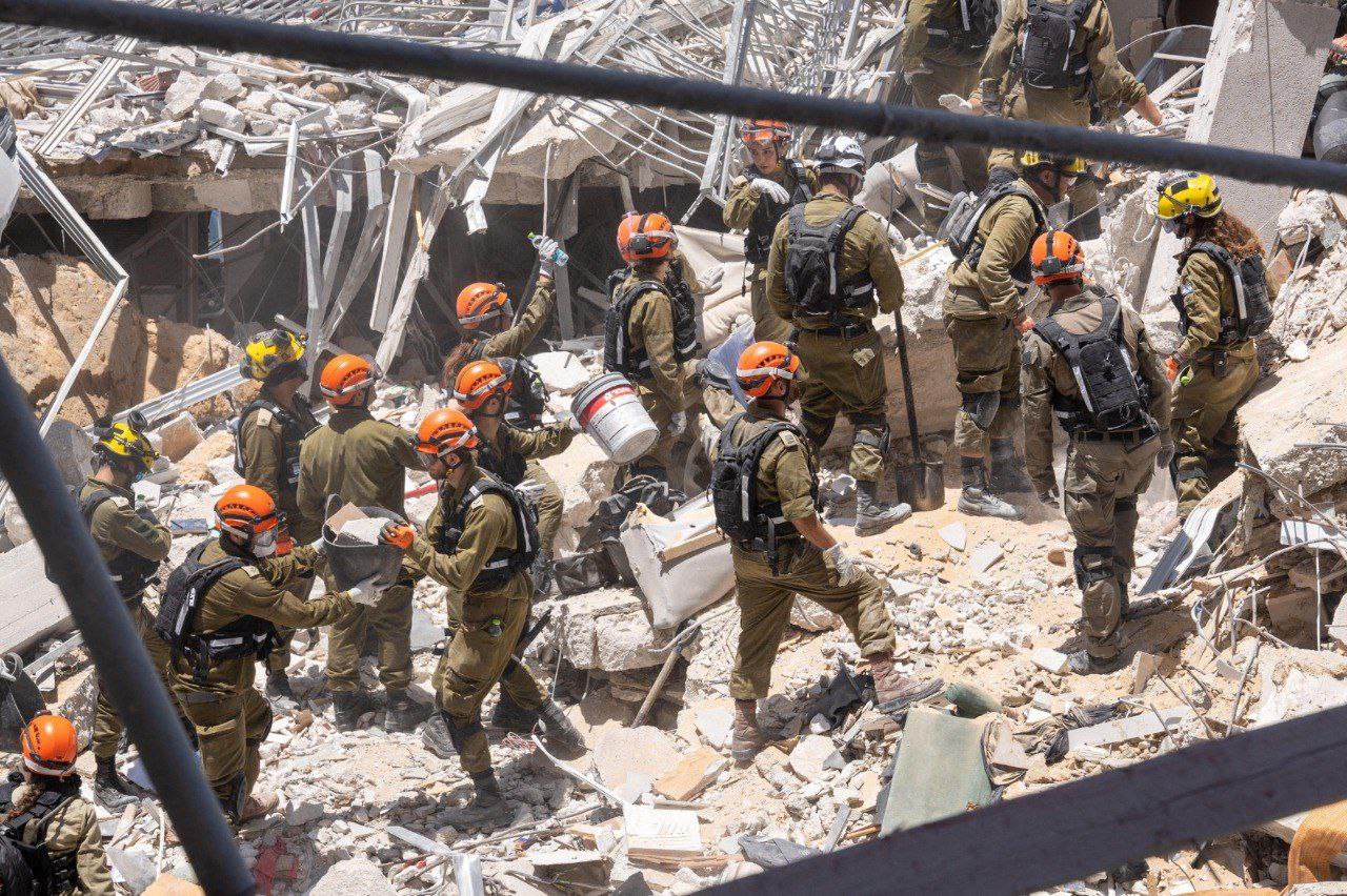 نتانیاهو در لبه پرتگاه سیاسی و نظامی است!