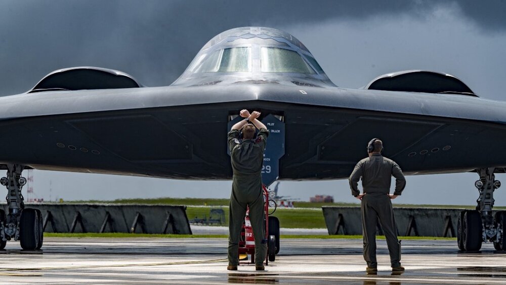 سقوط افسانه بمب‌افکن B-2 آمریکا در هاوایی!