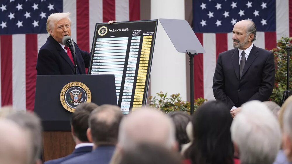 برلین در برابر ترامپ: اگر جنگ میخواهی، آمادهایم!