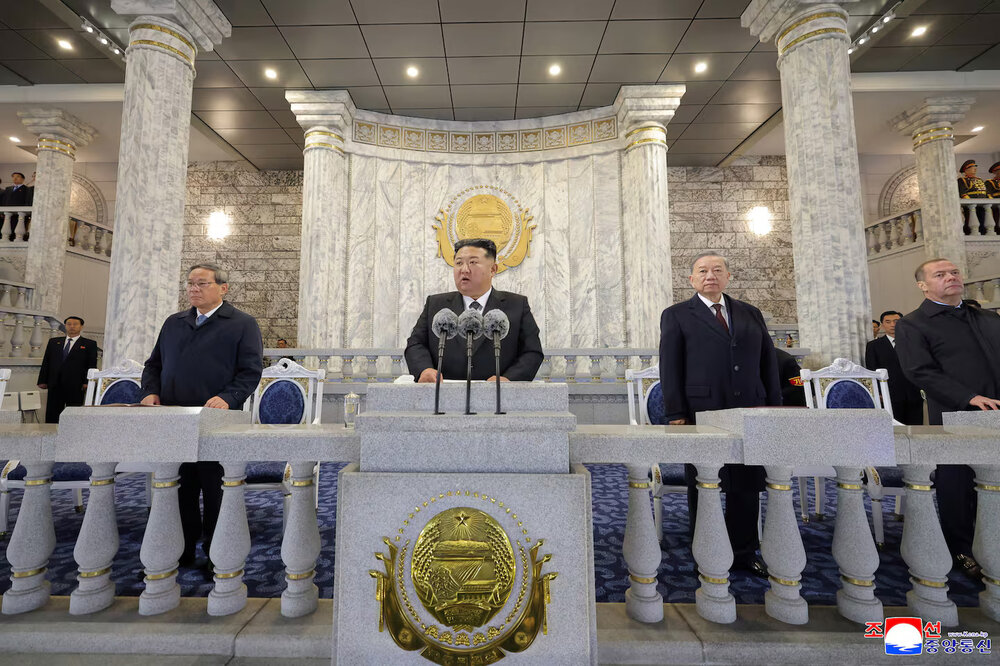 پیام رژه نظامی کره شمالی با نمایش موشکهای هستهای