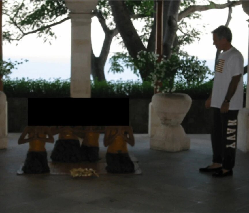 آیا ترامپ برای پرت کردن حواسها از پرونده اپستین، به ایران حمله میکند؟