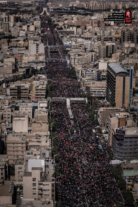 تشییع بی مانند؛ رژه پیروزی در تهران
