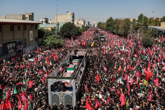 حضور میلیونی مردم ایران در مراسم تشیع پیکر آیت‌الله خامنه‌ای بیانگر انسجام، اتحاد و وحدت ملی است
