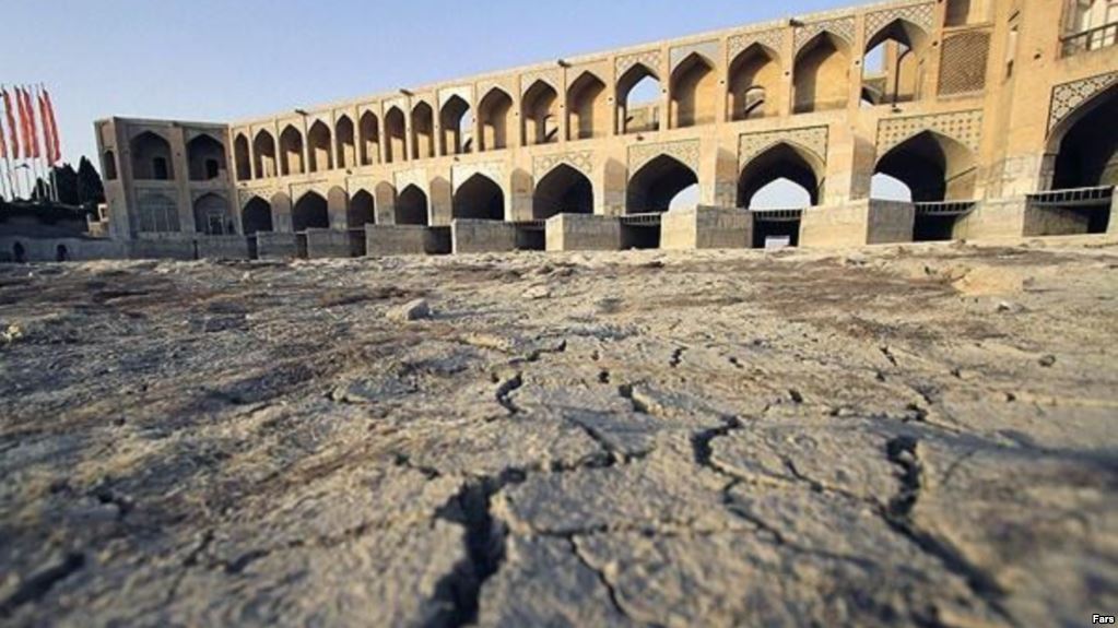 اشتباه مرگبار در صنعت آب را چه کسانی مرتکب شدند؟