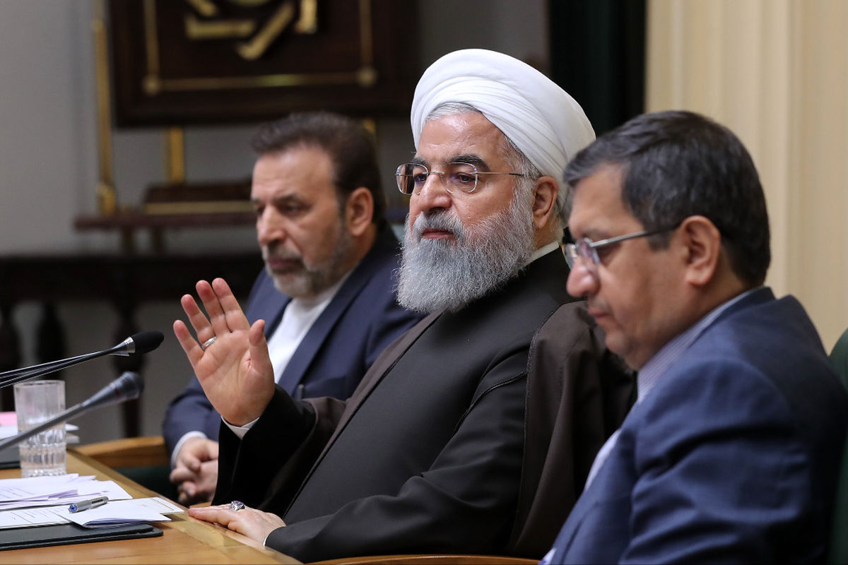آیا اقتصاد ایران باید با دلار 20 هزار تومانی کنار بیاید؟ بازی نهایی دولت چیست؟